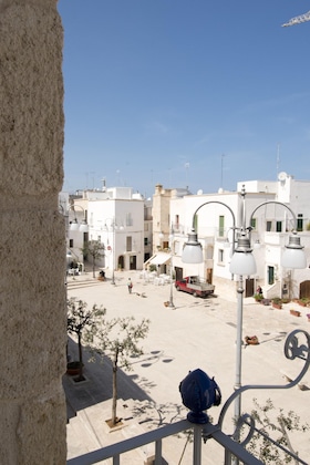 Gallery - Dei Serafini