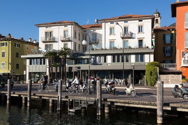 Gallery - Hotel Lago Di Garda