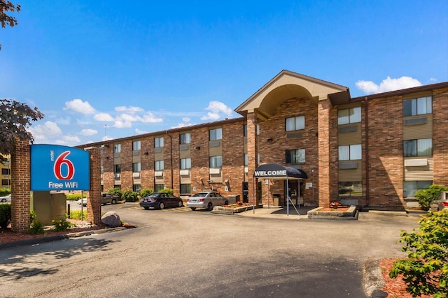 Gallery - Motel 6 Glendale