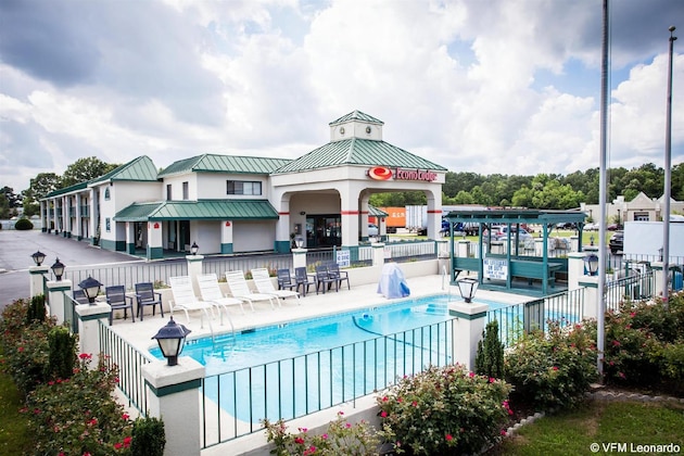 Gallery - Econo Lodge Goose Creek