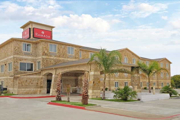 Gallery - Ramada by Wyndham South Waco