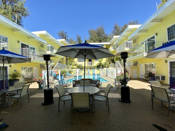 Gallery - Magic Castle Hotel