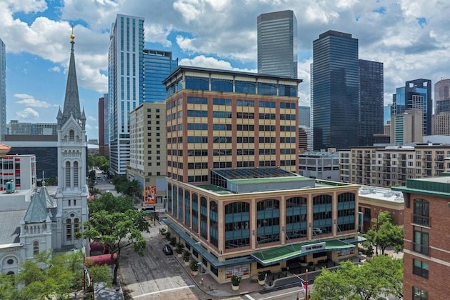 Gallery - The Westin Houston Downtown