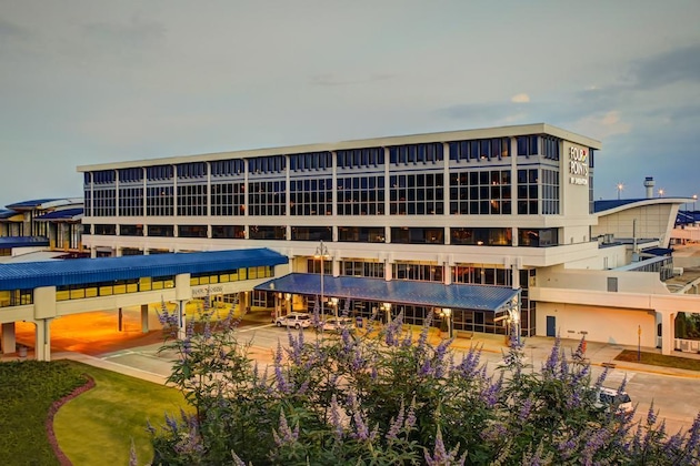 Gallery - Four Points By Sheraton Huntsville Airport