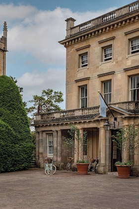 Gallery - Cowley Manor Experimental