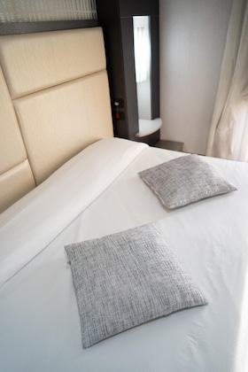 Gallery - Hotel Première
