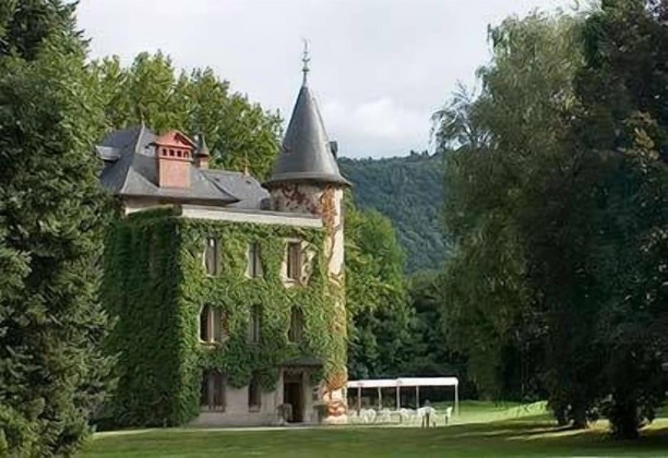 Gallery - Château De La Tour Du Puits