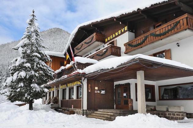 Gallery - Hotel Bucaneve