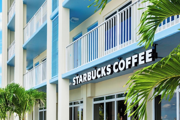 Gallery - Blue Flamingo Resort Key West