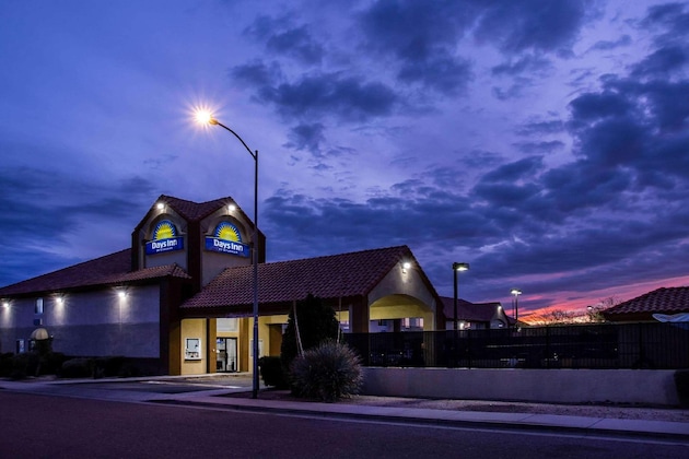 Gallery - Days Inn By Wyndham Phoenix North
