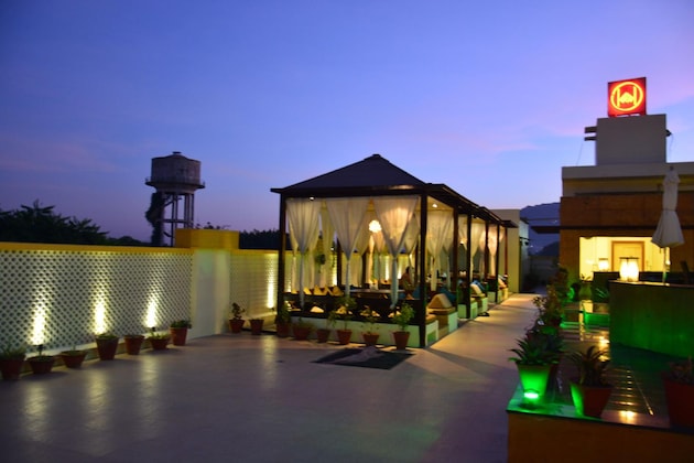 Gallery - Ambassador Hotel