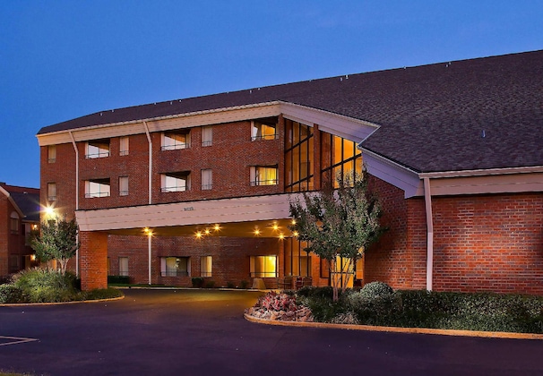 Gallery - Sonesta Simply Suites Memphis East Poplar Pike