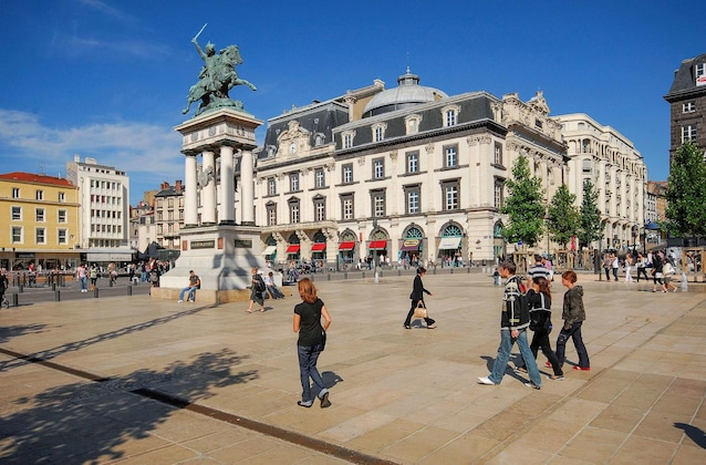 Gallery - Premiere Classe Clermont Ferrand Nord