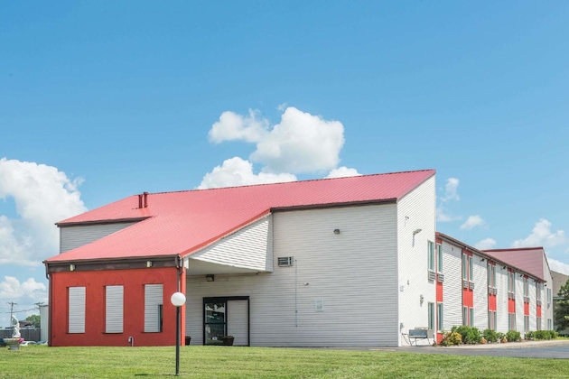 Gallery - Super 8 By Wyndham O'fallon Mo St. Louis Area