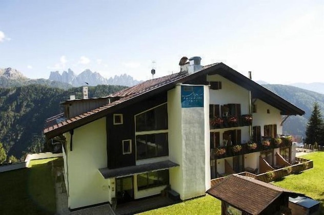 Gallery - The Vista Hotel