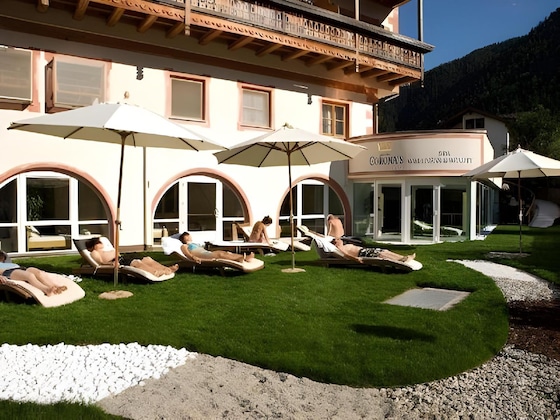 Gallery - Hotel Corona