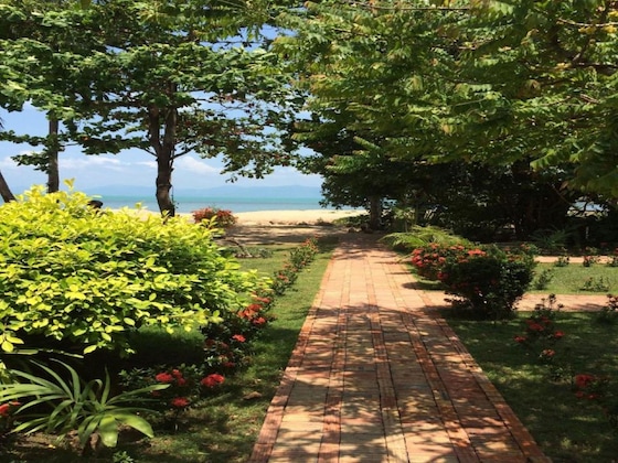 Gallery - The Waterfront Hotel At Fisherman's Village