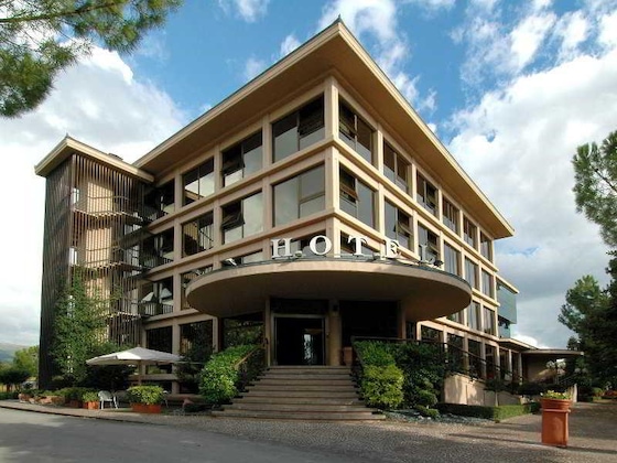 Gallery - Hotel Gentile Da Fabriano
