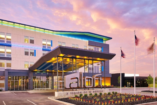 Gallery - Aloft Beachwood