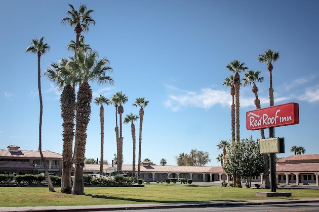 Gallery - Red Roof Inn Blythe