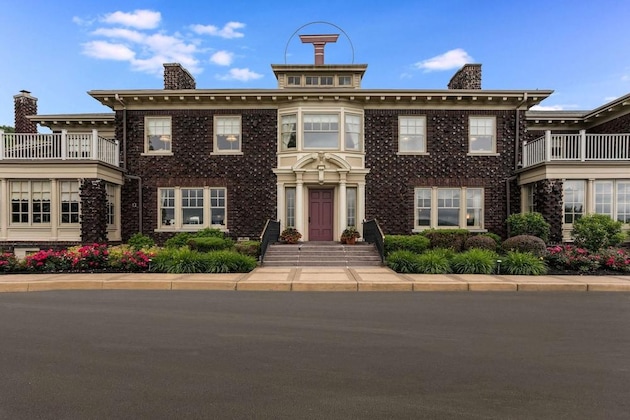 Gallery - Traditions Hotel & Spa Johnson City - Binghamton, An Ascend Collection Hotel