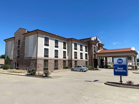 Gallery - Best Western St. Louis Airport North Hotel & Suites