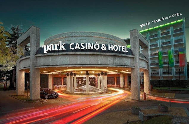 Gallery - Park, Hotel & Entertainment
