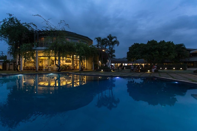 Gallery - Shangri-La Village Resort