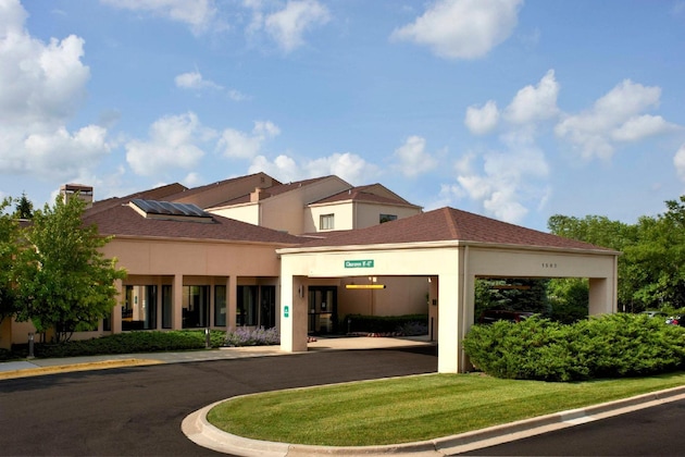 Gallery - Courtyard By Marriott Chicago Highland Park Northbrook