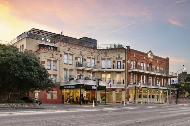 Gallery - The Fairmount Hotel