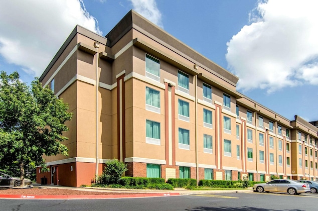 Gallery - Comfort Suites Bentonville