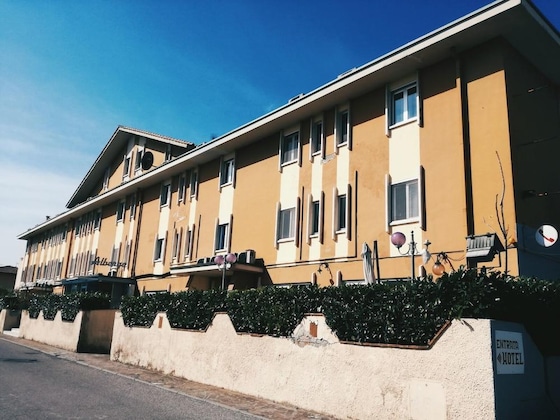 Gallery - Hotel One