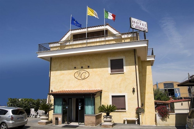Gallery - Hotel California