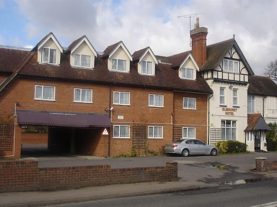 Gallery - Elmhurst Hotel