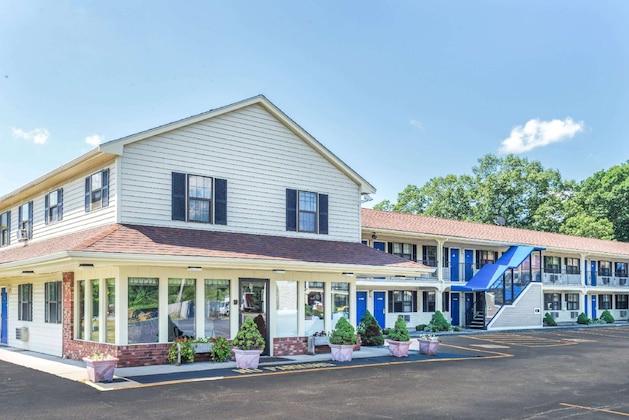 Gallery - Knights Inn North Attleboro