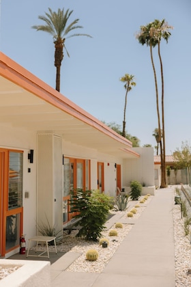 Gallery - Mojave Resort - Adults Only
