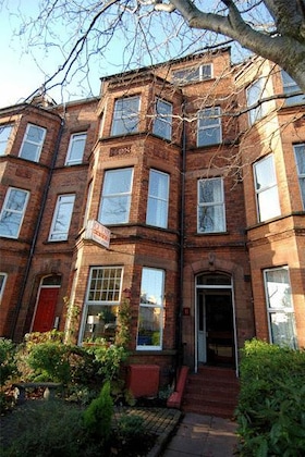 Gallery - Pearl Court Apartments