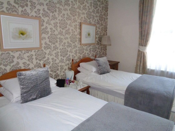 Gallery - The Broadfield Hotel