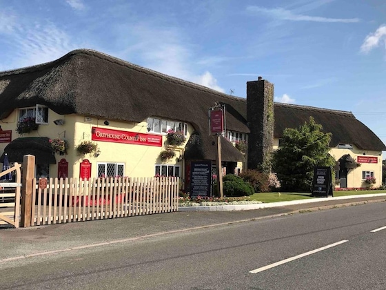 Gallery - Greyhound Country Inn
