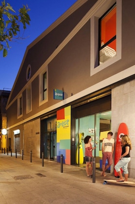 Gallery - Latroupe Poblenou Beach hostel