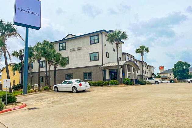 Gallery - Oyo Townhouse Beaumont Medical Center Area