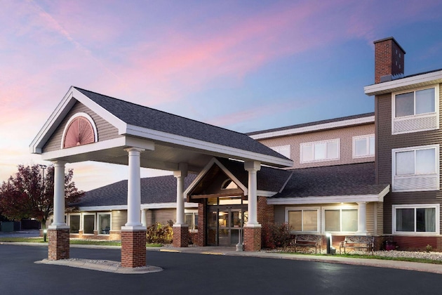 Gallery - Americinn By Wyndham Beaver Dam