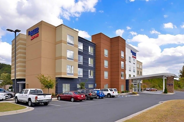 Gallery - Fairfield Inn & Suites Calhoun