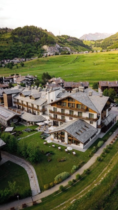 Gallery - Montana Lodge & Spa, By R Collection Hotels