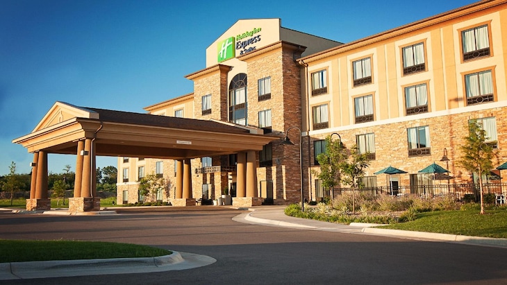 Gallery - Holiday Inn Express & Suites Wichita Northeast By Ihg