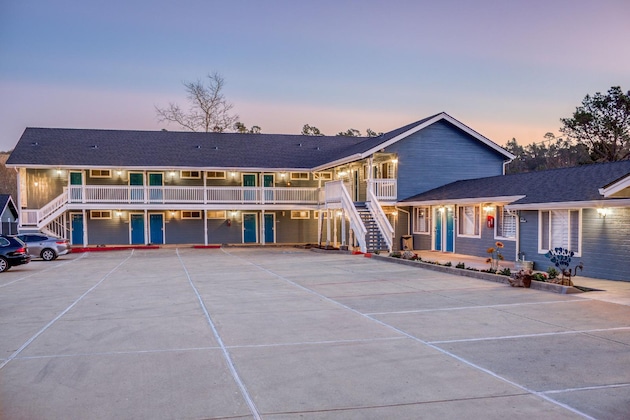 Gallery - Creekside Inn