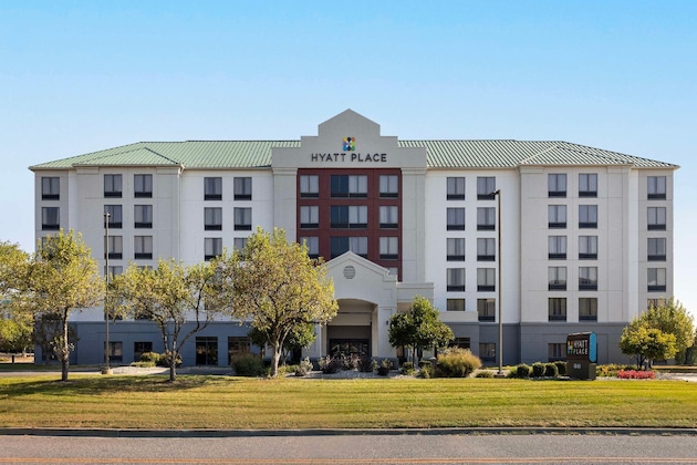 Gallery - Hyatt Place Detroit Utica