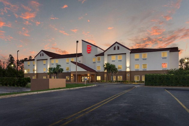 Gallery - Red Roof Inn Panama City