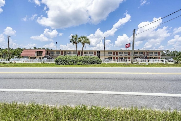 Gallery - Red Roof Inn Macclenny