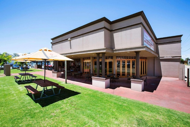 Gallery - Boomerang Hotel